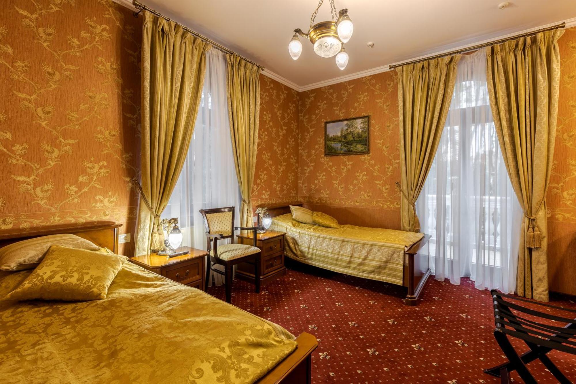 Luxury Boutique Andreevskiy Lviv Exterior photo