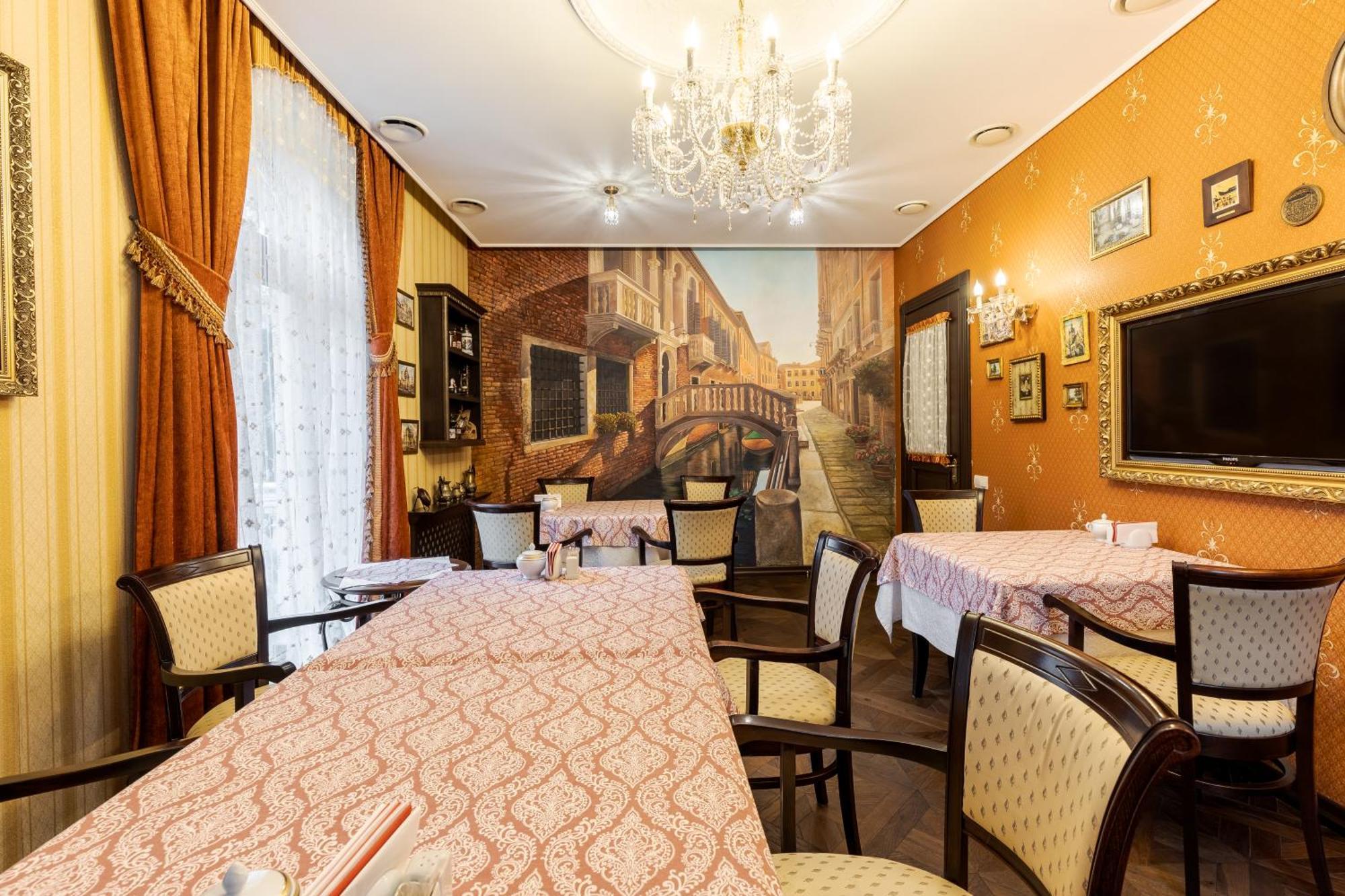 Luxury Boutique Andreevskiy Lviv Exterior photo