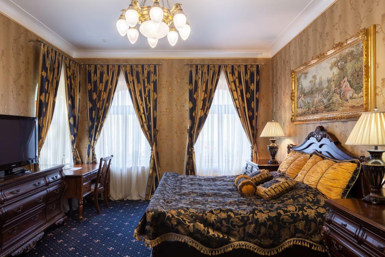Luxury Boutique Andreevskiy Lviv Exterior photo
