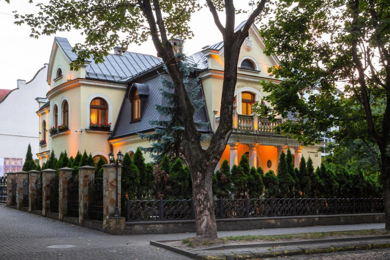 Luxury Boutique Andreevskiy Lviv Exterior photo